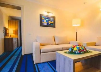 Reikartz Mariupol - 11