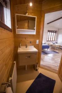 Hestasport Cottages - 20