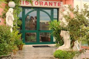 Отель «Grande Albergo Abruzzo», Кьети