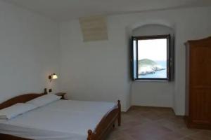 База отдыха «Baia Di Campi», Виесте