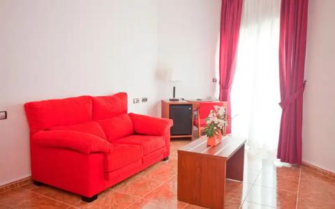 La Familia Gallo Rojo - 35