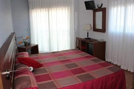 La Familia Gallo Rojo - 3