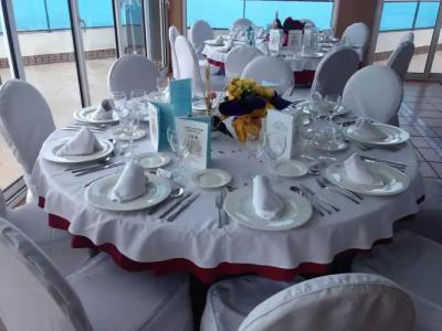 La Familia Gallo Rojo - 16