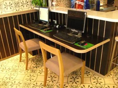 Aphrodite Inn Bangkok - 15