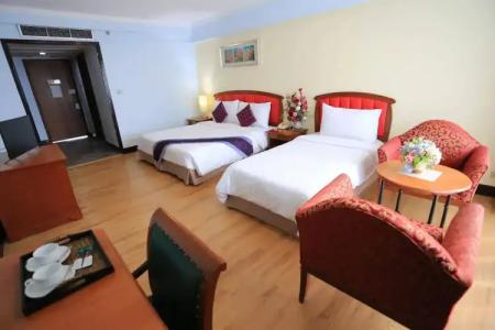 Karnmanee Palace - 3