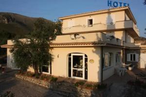 Hotel «Belvedere», Сперлонга