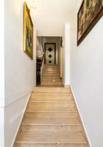 Old City Luxx Boutique - 3