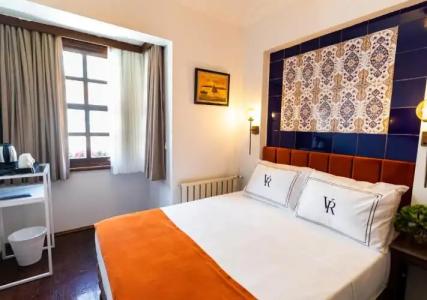 Old City Luxx Boutique - 46