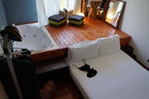 Jacuzzi Rooms, Рим