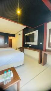 Sur Beach Holiday - 0