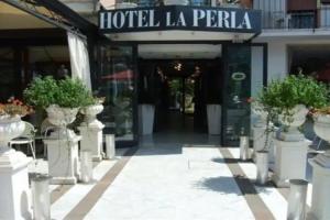 Hotel «La Perla»