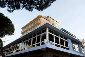 Hotel «La Perla Rimini», Римини