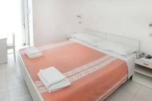 Mini Hotel, Римини