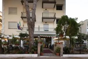 Hotel «Cortina», Римини