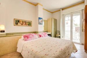 Hotel «Residence Charles», Римини