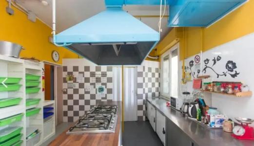 Sunflower Beach Backpacker Hostel - 24