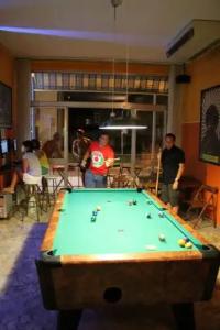 Sunflower Beach Backpacker Hostel - 10