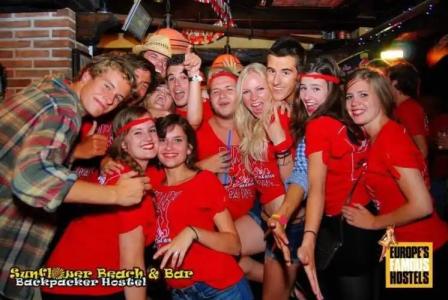 Sunflower Beach Backpacker Hostel - 50