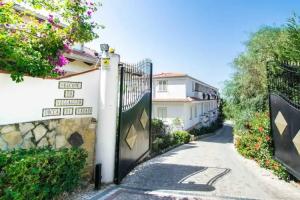 Hotel «resort Rocca di Vadaro», Капо-Ватикано