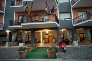 Hotel «Antagos», Монтесильвано