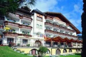 Charme Hotel Nevada, Мольвено