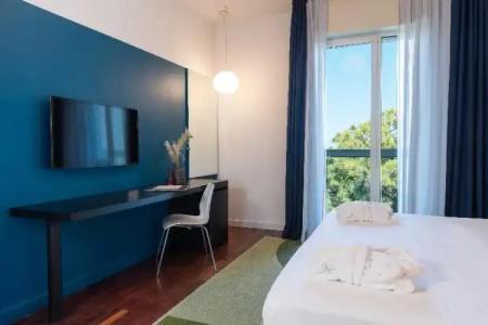 Globus, Sure Hotel Collection by Best Western - 58