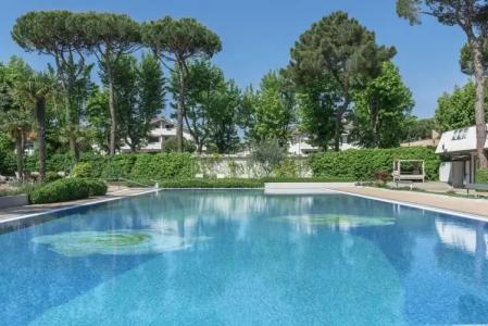 Globus, Sure Hotel Collection by Best Western - 20