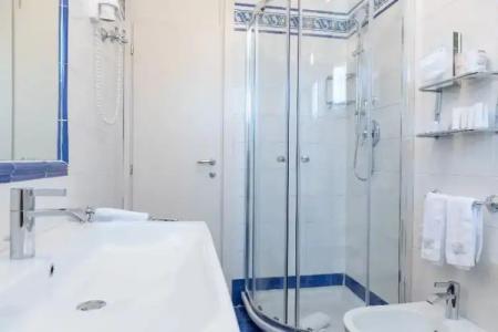 Globus, Sure Hotel Collection by Best Western - 43