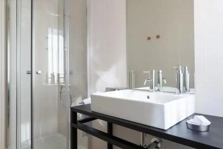 Globus, Sure Hotel Collection by Best Western - 8