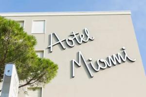 Hotel «Miami Beach», Червия-Милано-Мариттима