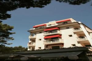 Hotel «Santiago», Червия-Милано-Мариттима