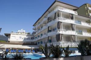 Hotel «Miramare», Линьян-Саббьядоро