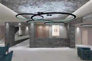 Hotel «Byron», Леричи