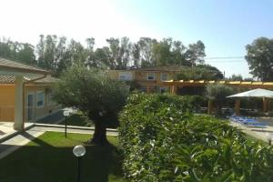 Hotel «Villa Aurora», Латина
