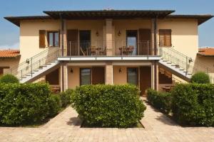 Ферма «Agriturismo Cannavota», Фоллоника