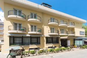 Hotel «Antares», Каттолика