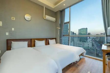 Myeongdong Merlin - 117