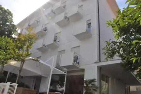 Consul - Family Hotel - 0