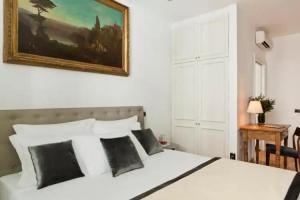 Гостевой дом «Garibaldi Suites Piazza Di Spagna», Рим