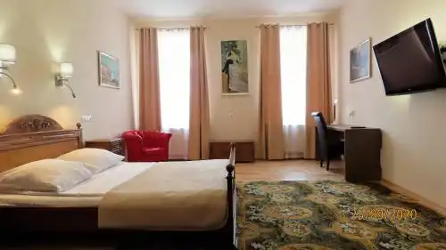 Euro Aparthotel - 4