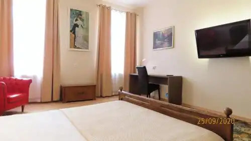 Euro Aparthotel - 3