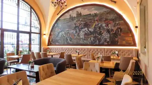 Euro Aparthotel - 13