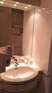 Hôtel des Ecrivains - 38