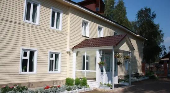 Рождественская - 9