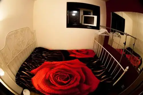 Four Rooms Hostel - 39