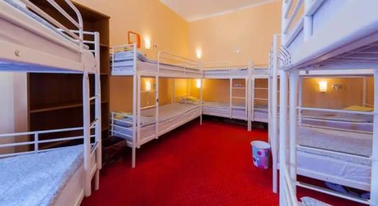 Red Hostel - 9