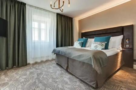 Clarion Collection Victoria - 2