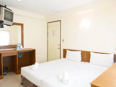 Rambuttri House - 33