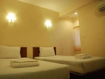 Rambuttri House - 31