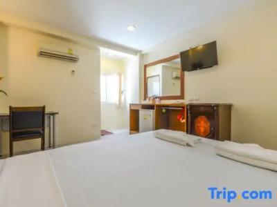 Rambuttri House - 42